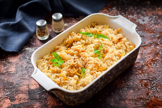 рис с луком и морковью в духовке рецепт фото 7